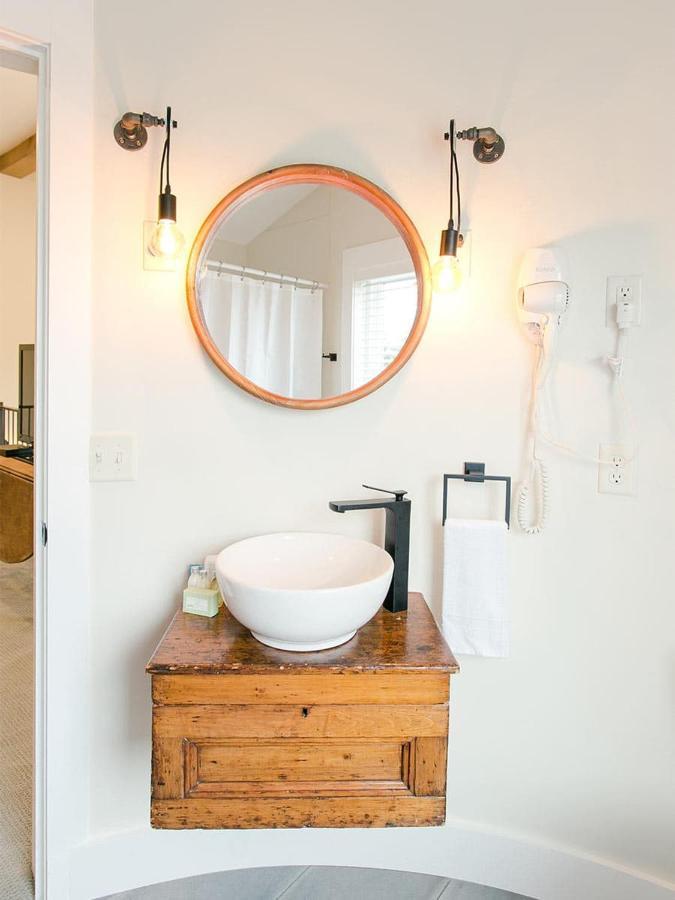 Farmhouse Suites By Amish Country Lodging Милърсбърг Екстериор снимка